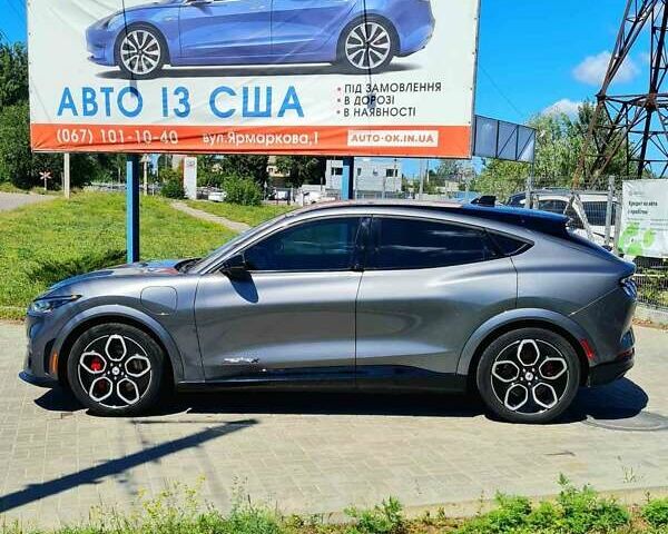 Серый Форд Mustang Mach-E, объемом двигателя 0 л и пробегом 29 тыс. км за 35500 $, фото 8 на Automoto.ua