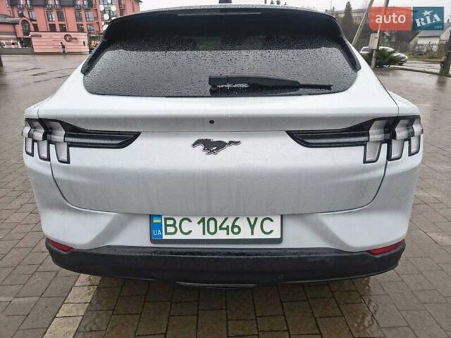 Серый Форд Mustang Mach-E, объемом двигателя 0 л и пробегом 16 тыс. км за 24100 $, фото 30 на Automoto.ua