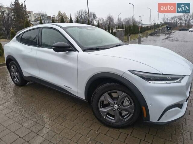 Серый Форд Mustang Mach-E, объемом двигателя 0 л и пробегом 16 тыс. км за 24100 $, фото 33 на Automoto.ua