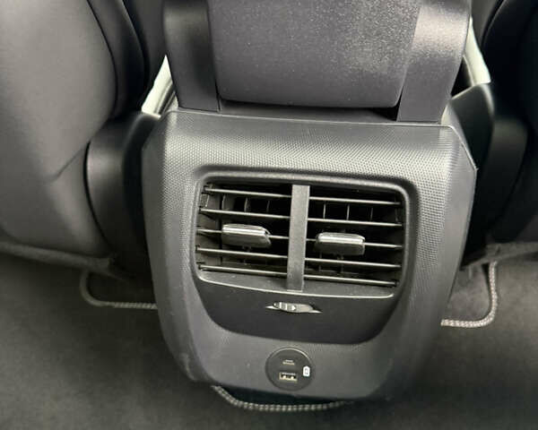 Серый Форд Mustang Mach-E, объемом двигателя 0 л и пробегом 30 тыс. км за 34300 $, фото 18 на Automoto.ua