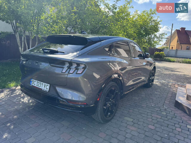 Серый Форд Mustang Mach-E, объемом двигателя 0 л и пробегом 45 тыс. км за 29700 $, фото 4 на Automoto.ua