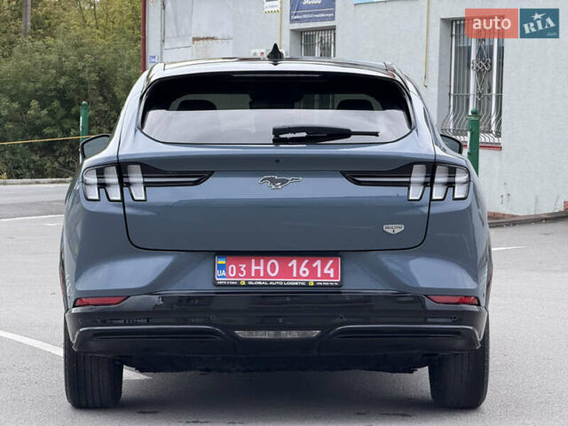 Серый Форд Mustang Mach-E, объемом двигателя 0 л и пробегом 15 тыс. км за 29999 $, фото 6 на Automoto.ua