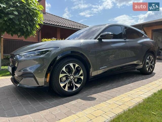 Сірий Форд Mustang Mach-E, об'ємом двигуна 0 л та пробігом 28 тис. км за 29999 $, фото 2 на Automoto.ua