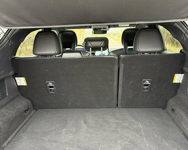 Серый Форд Mustang Mach-E, объемом двигателя 0 л и пробегом 30 тыс. км за 34300 $, фото 12 на Automoto.ua