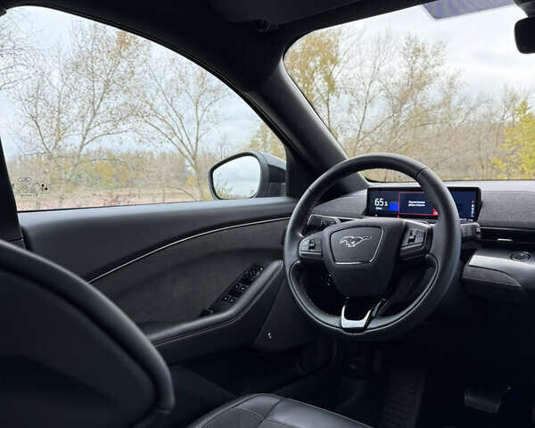 Серый Форд Mustang Mach-E, объемом двигателя 0 л и пробегом 30 тыс. км за 34300 $, фото 22 на Automoto.ua