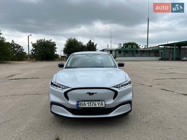 Серый Форд Mustang Mach-E, объемом двигателя 0 л и пробегом 6 тыс. км за 27999 $, фото 11 на Automoto.ua