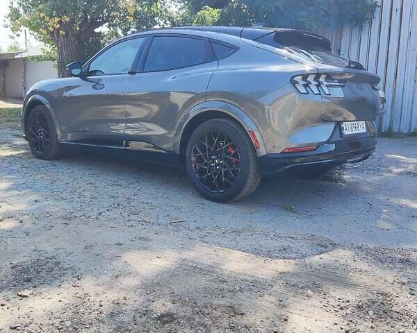 Серый Форд Mustang Mach-E, объемом двигателя 0 л и пробегом 3 тыс. км за 37000 $, фото 4 на Automoto.ua