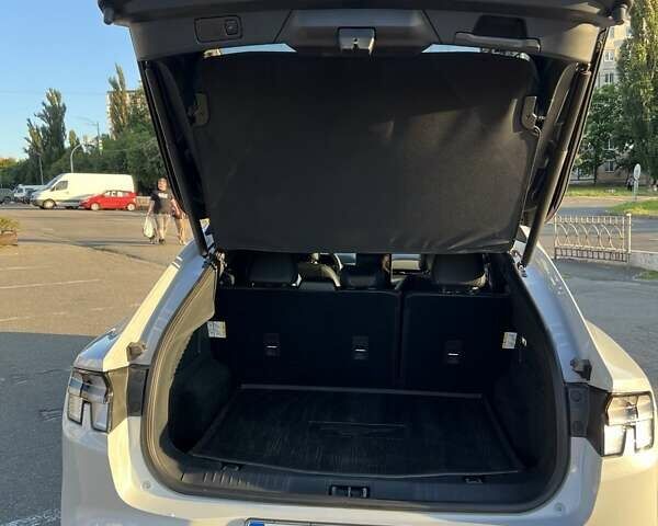 Серый Форд Mustang Mach-E, объемом двигателя 0 л и пробегом 8 тыс. км за 27800 $, фото 14 на Automoto.ua