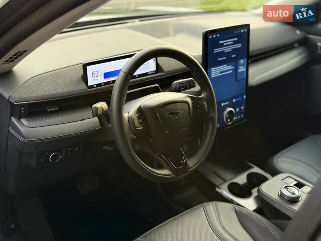 Серый Форд Mustang Mach-E, объемом двигателя 0 л и пробегом 13 тыс. км за 29000 $, фото 19 на Automoto.ua
