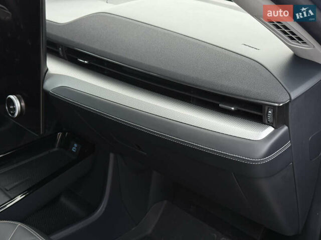 Серый Форд Mustang Mach-E, объемом двигателя 0 л и пробегом 15 тыс. км за 29999 $, фото 24 на Automoto.ua