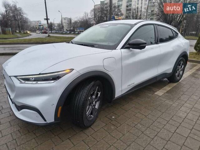 Серый Форд Mustang Mach-E, объемом двигателя 0 л и пробегом 16 тыс. км за 24100 $, фото 26 на Automoto.ua