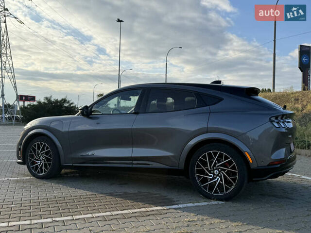 Серый Форд Mustang Mach-E, объемом двигателя 0 л и пробегом 28 тыс. км за 35300 $, фото 5 на Automoto.ua