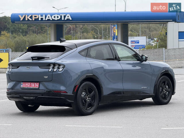 Серый Форд Mustang Mach-E, объемом двигателя 0 л и пробегом 15 тыс. км за 29999 $, фото 7 на Automoto.ua