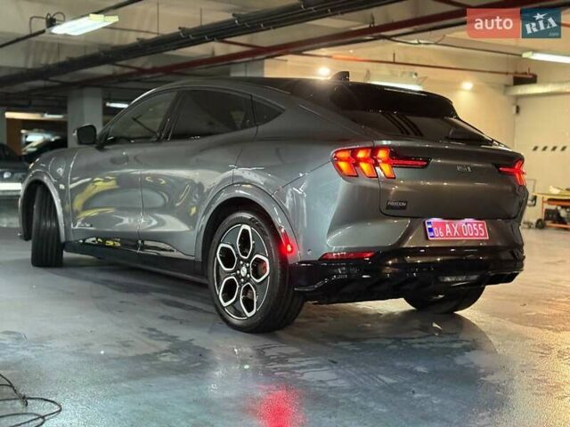 Серый Форд Mustang Mach-E, объемом двигателя 0 л и пробегом 41 тыс. км за 37000 $, фото 6 на Automoto.ua