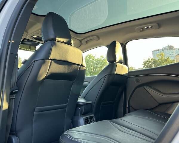 Серый Форд Mustang Mach-E, объемом двигателя 0 л и пробегом 8 тыс. км за 27800 $, фото 20 на Automoto.ua