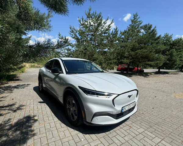 Серый Форд Mustang Mach-E, объемом двигателя 0 л и пробегом 90 тыс. км за 24900 $, фото 7 на Automoto.ua