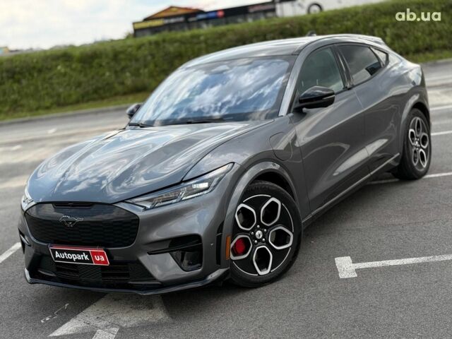 Серый Форд Mustang Mach-E, объемом двигателя 0 л и пробегом 11 тыс. км за 31990 $, фото 2 на Automoto.ua