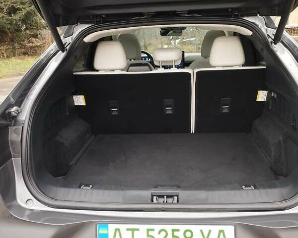 Серый Форд Mustang Mach-E, объемом двигателя 0 л и пробегом 29 тыс. км за 28500 $, фото 4 на Automoto.ua