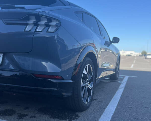 Серый Форд Mustang Mach-E, объемом двигателя 0 л и пробегом 45 тыс. км за 27000 $, фото 13 на Automoto.ua