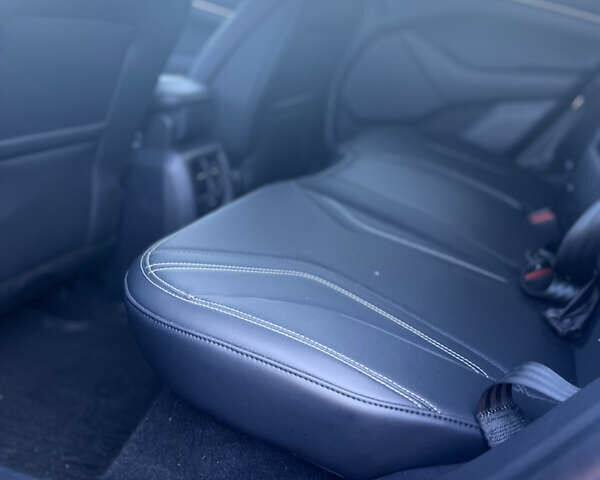 Серый Форд Mustang Mach-E, объемом двигателя 0 л и пробегом 45 тыс. км за 27000 $, фото 10 на Automoto.ua