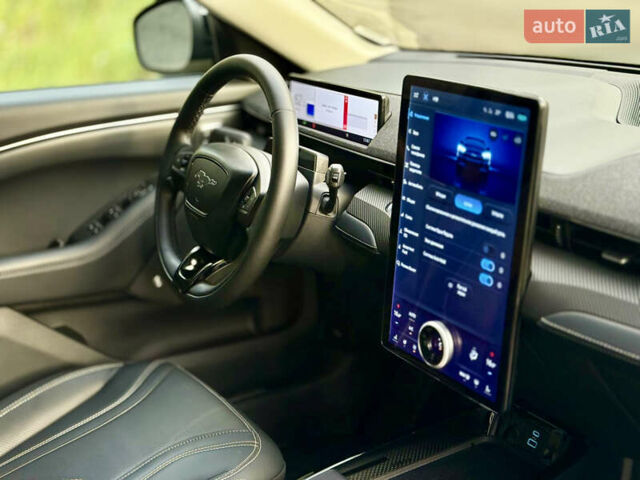 Серый Форд Mustang Mach-E, объемом двигателя 0 л и пробегом 13 тыс. км за 29000 $, фото 16 на Automoto.ua