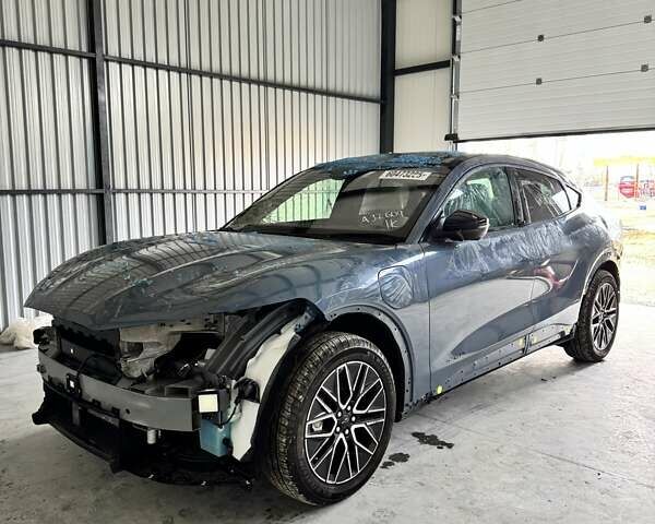 Серый Форд Mustang Mach-E, объемом двигателя 0 л и пробегом 8 тыс. км за 17000 $, фото 1 на Automoto.ua