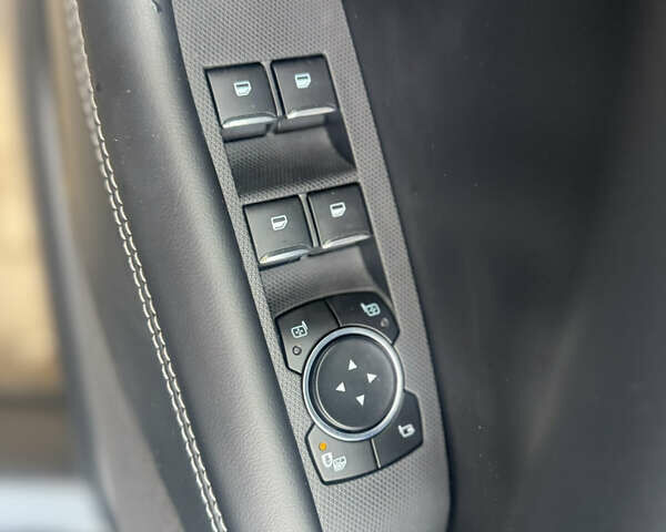 Серый Форд Mustang Mach-E, объемом двигателя 0 л и пробегом 5 тыс. км за 30000 $, фото 17 на Automoto.ua