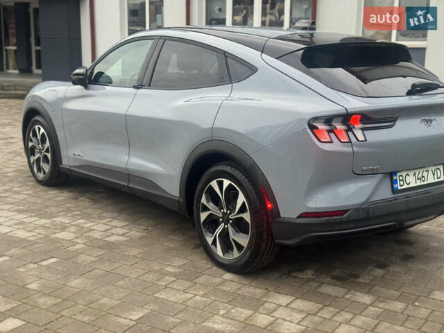 Серый Форд Mustang Mach-E, объемом двигателя 0 л и пробегом 5 тыс. км за 30000 $, фото 7 на Automoto.ua