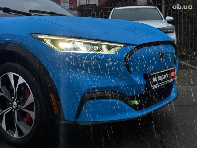 Синий Форд Mustang Mach-E, объемом двигателя 0 л и пробегом 15 тыс. км за 31890 $, фото 10 на Automoto.ua