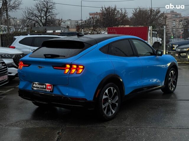 Синий Форд Mustang Mach-E, объемом двигателя 0 л и пробегом 15 тыс. км за 31890 $, фото 7 на Automoto.ua