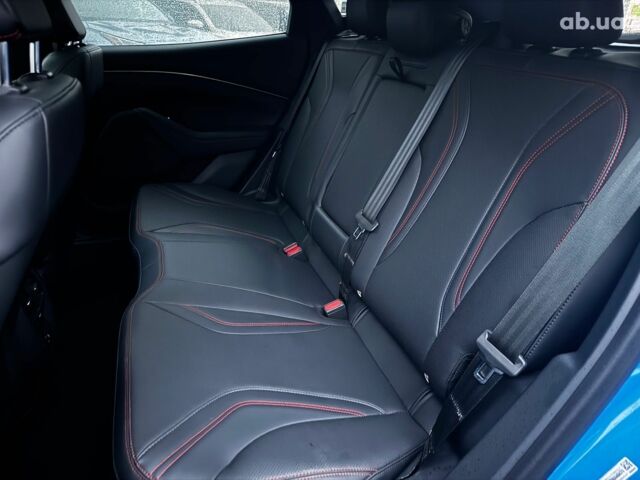 Синий Форд Mustang Mach-E, объемом двигателя 0 л и пробегом 15 тыс. км за 31890 $, фото 33 на Automoto.ua