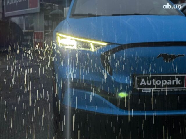 Синий Форд Mustang Mach-E, объемом двигателя 0 л и пробегом 15 тыс. км за 31890 $, фото 11 на Automoto.ua