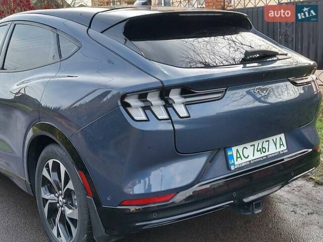 Синий Форд Mustang Mach-E, объемом двигателя 0 л и пробегом 107 тыс. км за 21600 $, фото 7 на Automoto.ua
