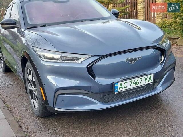 Синий Форд Mustang Mach-E, объемом двигателя 0 л и пробегом 107 тыс. км за 21600 $, фото 2 на Automoto.ua