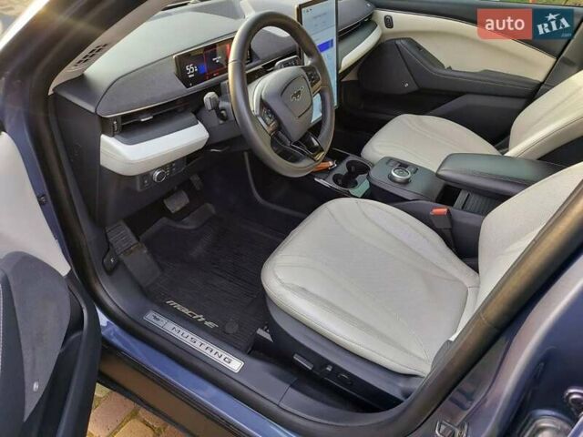 Синий Форд Mustang Mach-E, объемом двигателя 0 л и пробегом 107 тыс. км за 21600 $, фото 12 на Automoto.ua