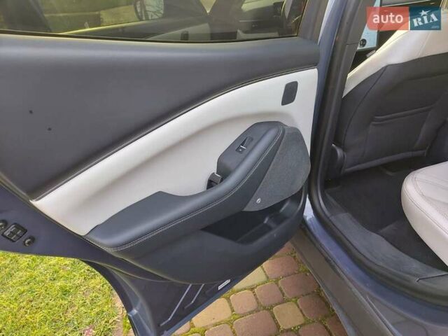 Синий Форд Mustang Mach-E, объемом двигателя 0 л и пробегом 107 тыс. км за 21600 $, фото 18 на Automoto.ua