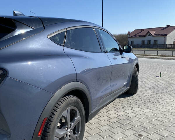 Синий Форд Mustang Mach-E, объемом двигателя 0 л и пробегом 102 тыс. км за 22900 $, фото 8 на Automoto.ua