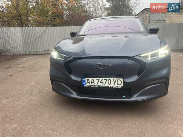 Синий Форд Mustang Mach-E, объемом двигателя 0 л и пробегом 50 тыс. км за 31500 $, фото 7 на Automoto.ua