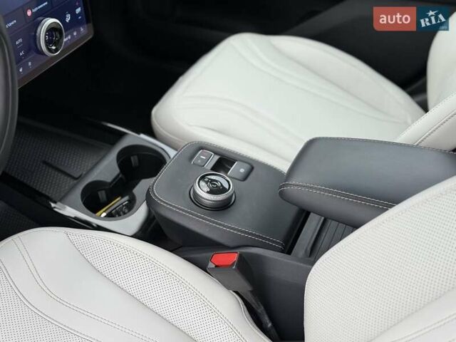 Синий Форд Mustang Mach-E, объемом двигателя 0 л и пробегом 37 тыс. км за 25200 $, фото 77 на Automoto.ua