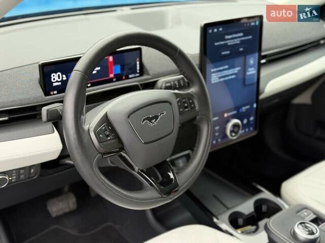 Синий Форд Mustang Mach-E, объемом двигателя 0 л и пробегом 37 тыс. км за 25200 $, фото 71 на Automoto.ua