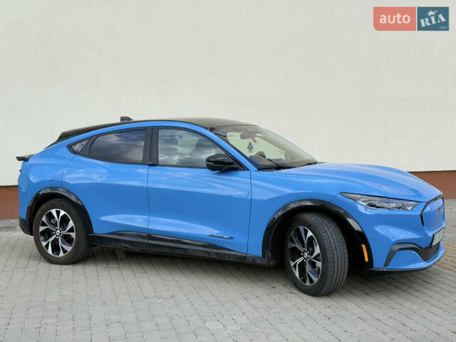 Синий Форд Mustang Mach-E, объемом двигателя 0 л и пробегом 30 тыс. км за 28500 $, фото 31 на Automoto.ua