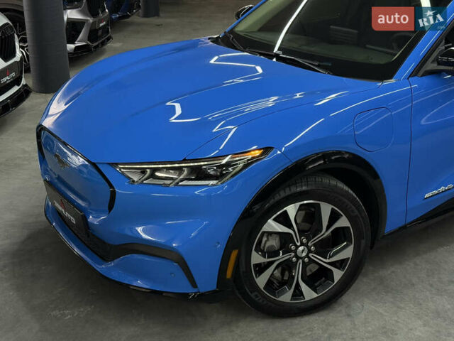 Синий Форд Mustang Mach-E, объемом двигателя 0 л и пробегом 12 тыс. км за 29500 $, фото 7 на Automoto.ua
