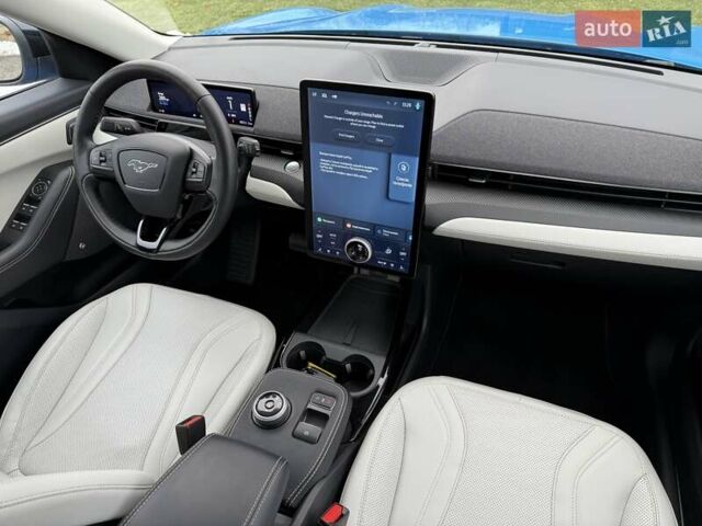 Синий Форд Mustang Mach-E, объемом двигателя 0 л и пробегом 37 тыс. км за 25200 $, фото 108 на Automoto.ua