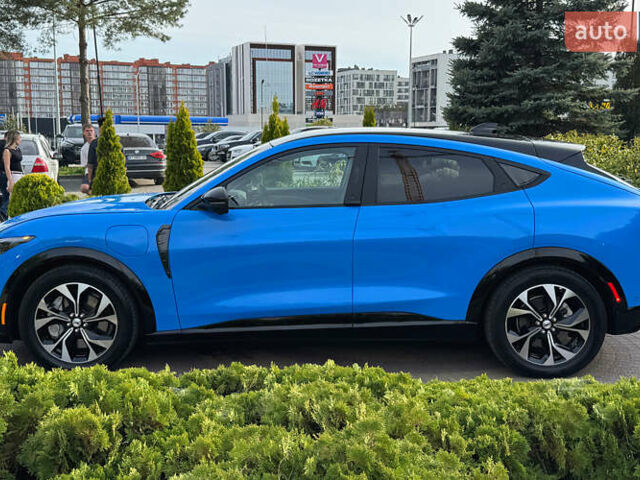 Синий Форд Mustang Mach-E, объемом двигателя 0 л и пробегом 26 тыс. км за 27999 $, фото 3 на Automoto.ua