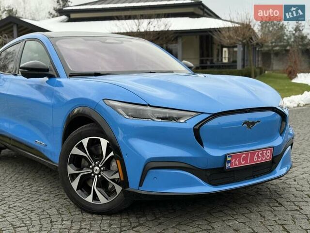 Синий Форд Mustang Mach-E, объемом двигателя 0 л и пробегом 37 тыс. км за 25200 $, фото 26 на Automoto.ua