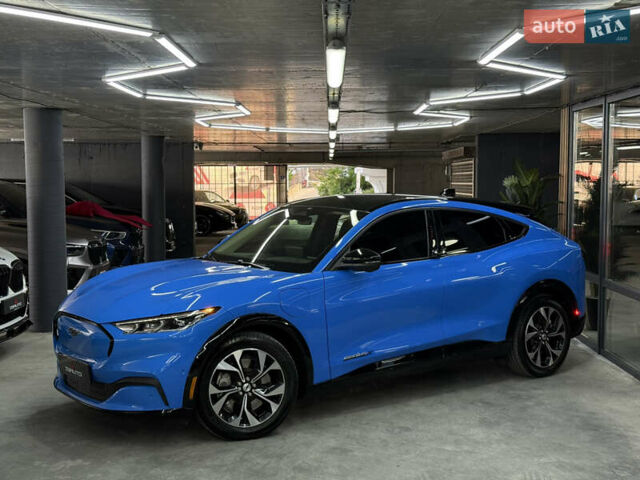 Синий Форд Mustang Mach-E, объемом двигателя 0 л и пробегом 12 тыс. км за 29500 $, фото 4 на Automoto.ua