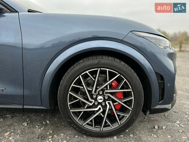 Синий Форд Mustang Mach-E, объемом двигателя 0 л и пробегом 8 тыс. км за 34950 $, фото 11 на Automoto.ua