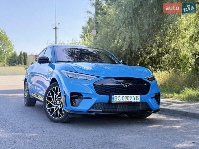 Синий Форд Mustang Mach-E, объемом двигателя 0 л и пробегом 50 тыс. км за 32700 $, фото 19 на Automoto.ua