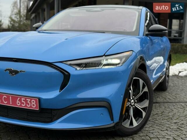 Синий Форд Mustang Mach-E, объемом двигателя 0 л и пробегом 37 тыс. км за 25200 $, фото 57 на Automoto.ua