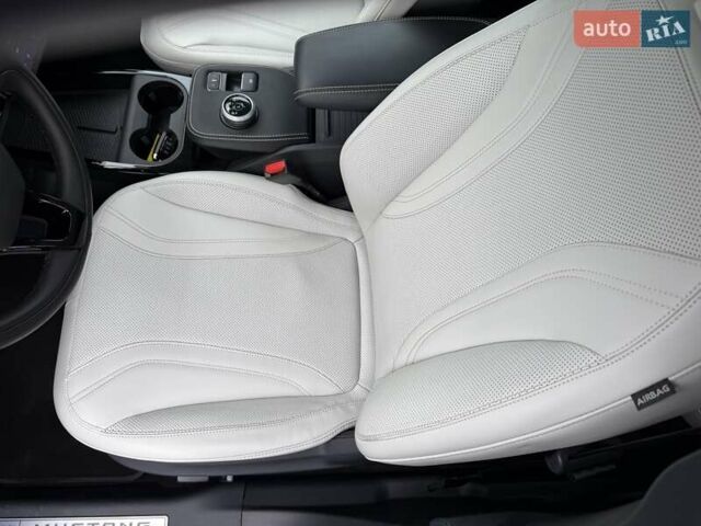 Синий Форд Mustang Mach-E, объемом двигателя 0 л и пробегом 37 тыс. км за 25200 $, фото 74 на Automoto.ua